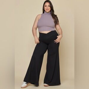 NWT Popflex Crisscross Hourglass Wide Leggings